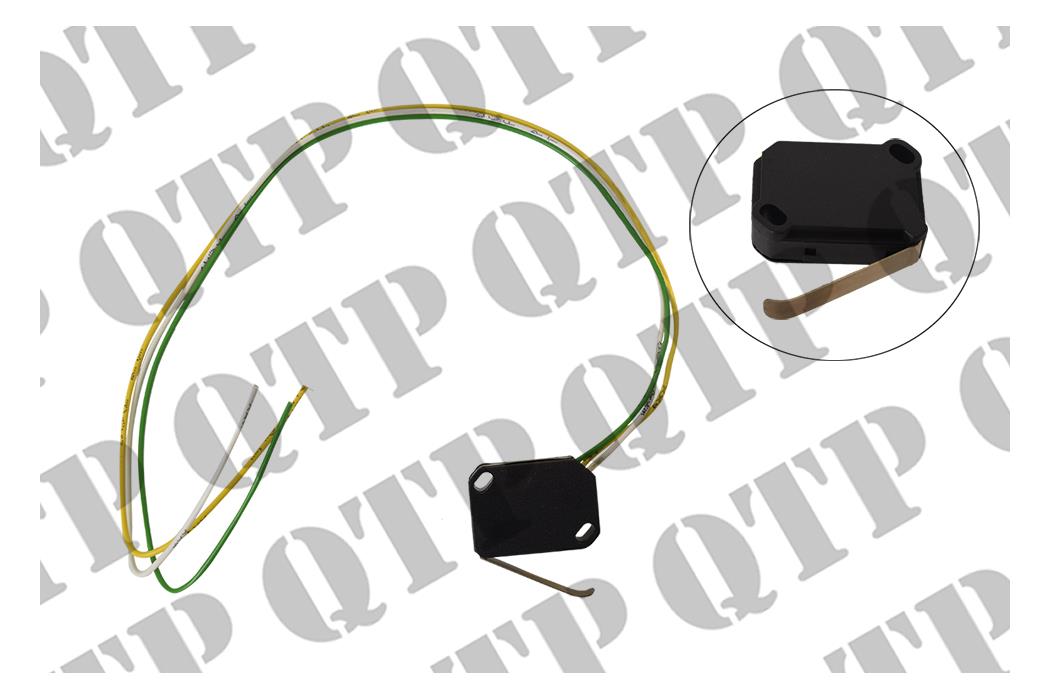 Brake Switch John Deere 00/10/20's Rear wiper cut off switch - AL77033